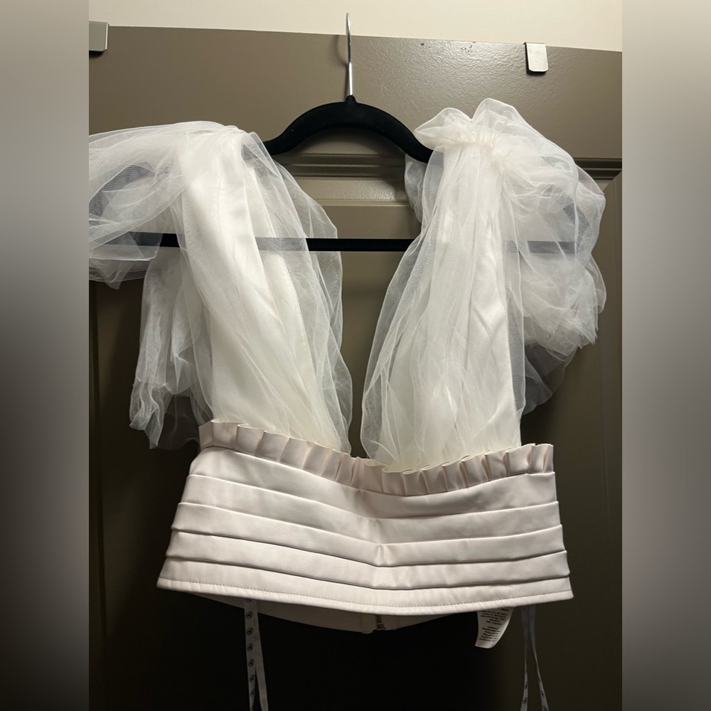 White cropped tule puffed top